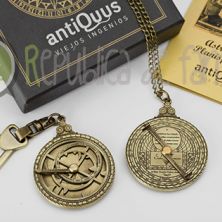 Foto principal Astrolabe Keychain